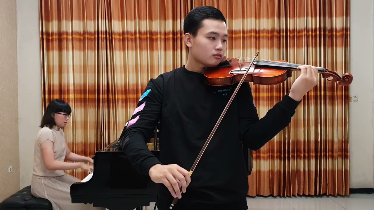 金色的炉台 - 陈钢  (The Golden Steel Smelting Furnace by Chen Gang 