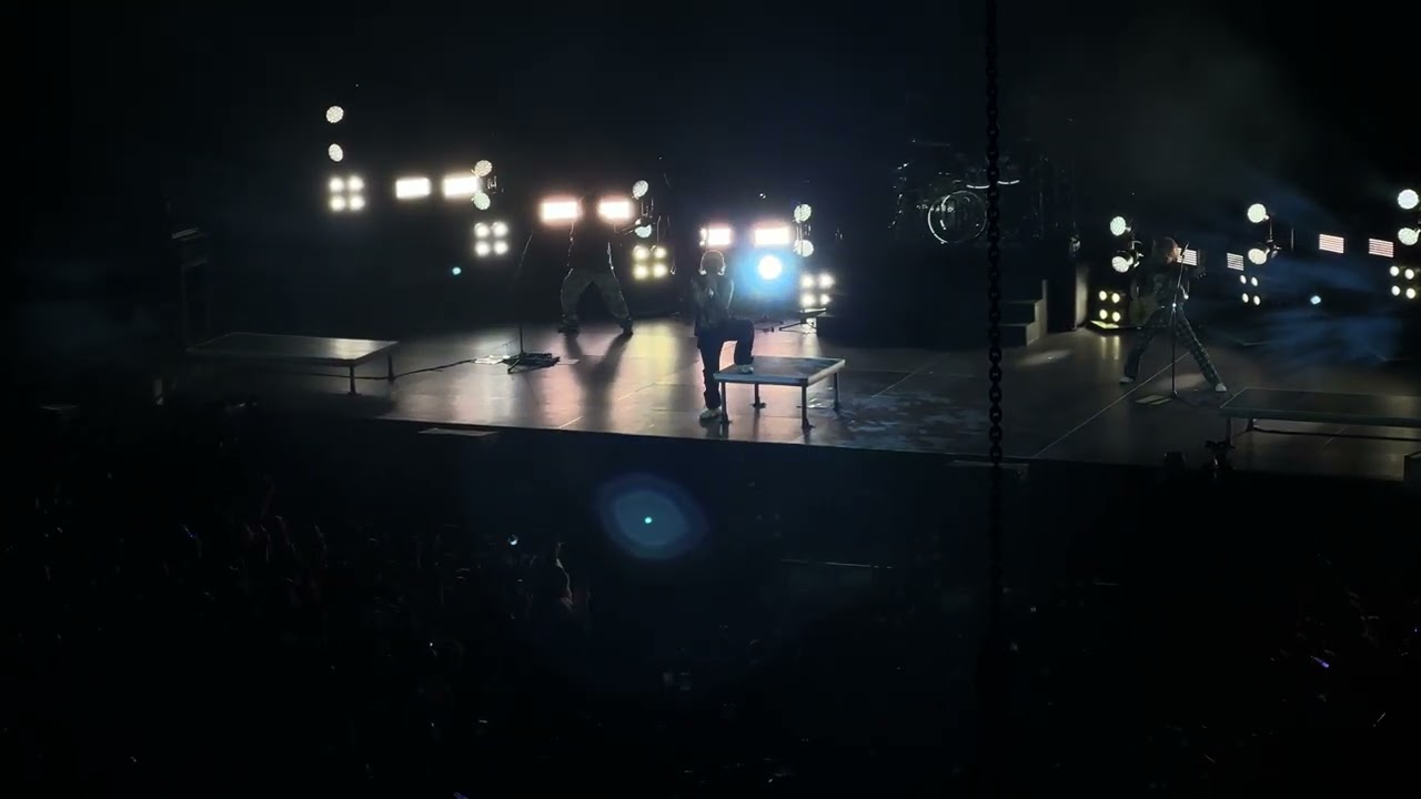 14 One Ok Rock -  Detox Tour Mexico 2025 -  The Pilot