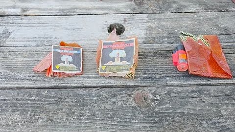 Vintage Bango Crackers