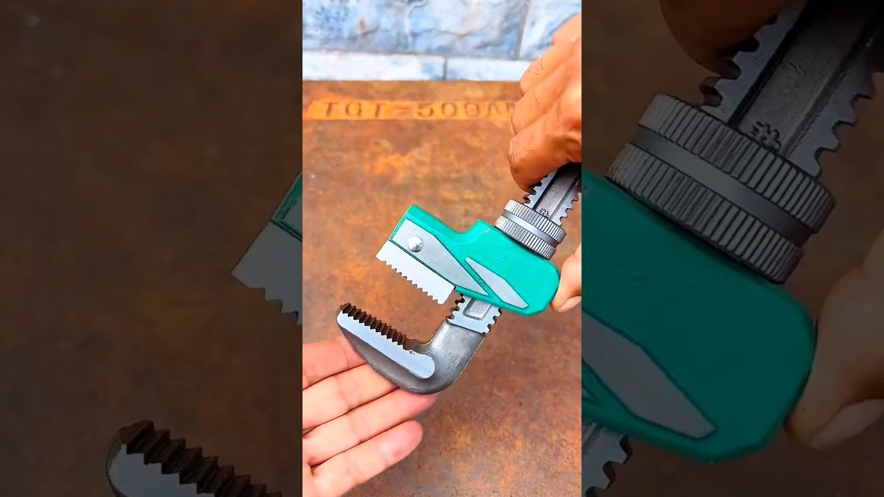 Heavy duty and powerful steelpipe wrench,high-performance practical tool.