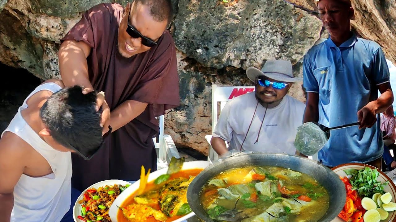 Вкуснятина! Наслаждаюсь свежими морепродуктами с рыбалки.