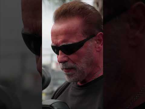 Videó: Arnold Schwarzenegger meglepően jövedelmező elődöntő karrierje