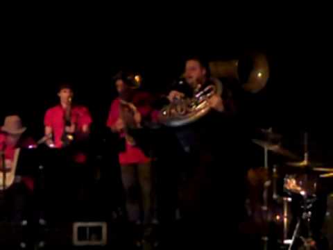 Masne Trube Balkan Brass Band Ruta Maya Austin, TX...