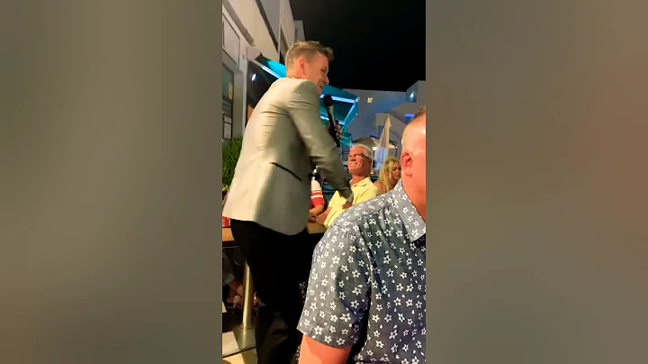 Frankie Mack Swing & Rat Pack Tenerife Singer | Si...