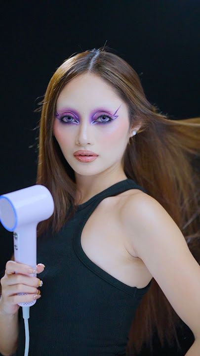 Dries my hair fast, like lightning!⚡️