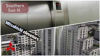Mitsubishi elevators - Southern Sun Hotel, Waterfront, Cape Town, SAR