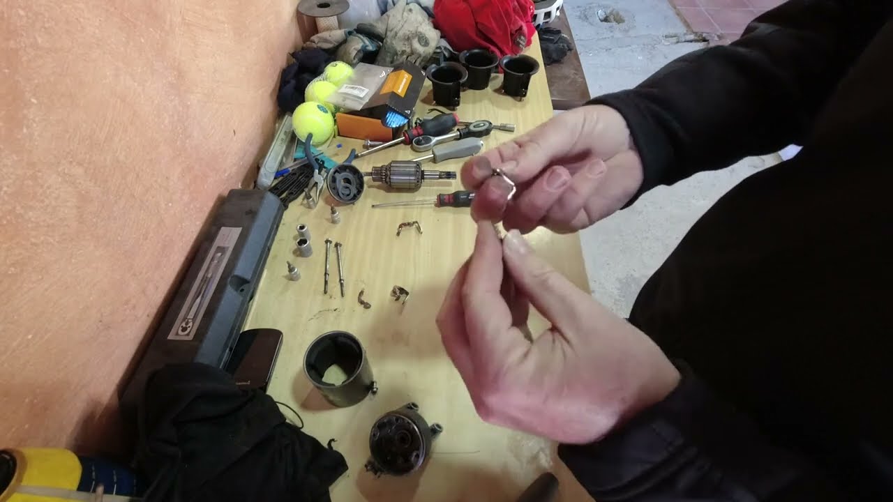 TRIUMPH TIGER 800 CAMBIO Y REPARACION DE MOTOR DE ARRANQUE