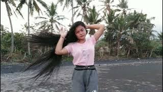 Rambut panjang cantik dan alami