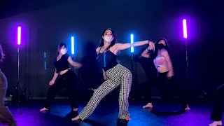 Izzy La Reina'Diabla' choreography by MANA @homeydancestudio