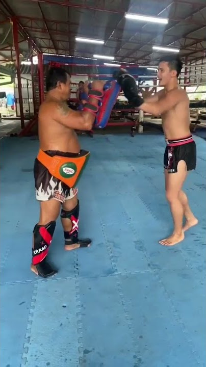 GILA BENCONG THAILAND, KEKUATAN ONG BAK #short