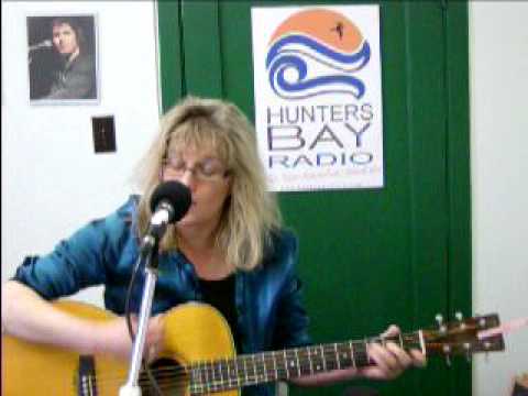 Tina Turley on Hunters Bay Radio - I've Got Everyt...