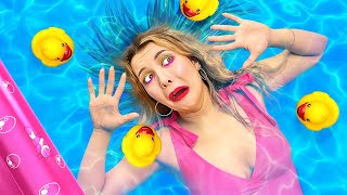 Stuck in a Swimming Pool?💧 *DIY and Hacks for Hot Summer*
