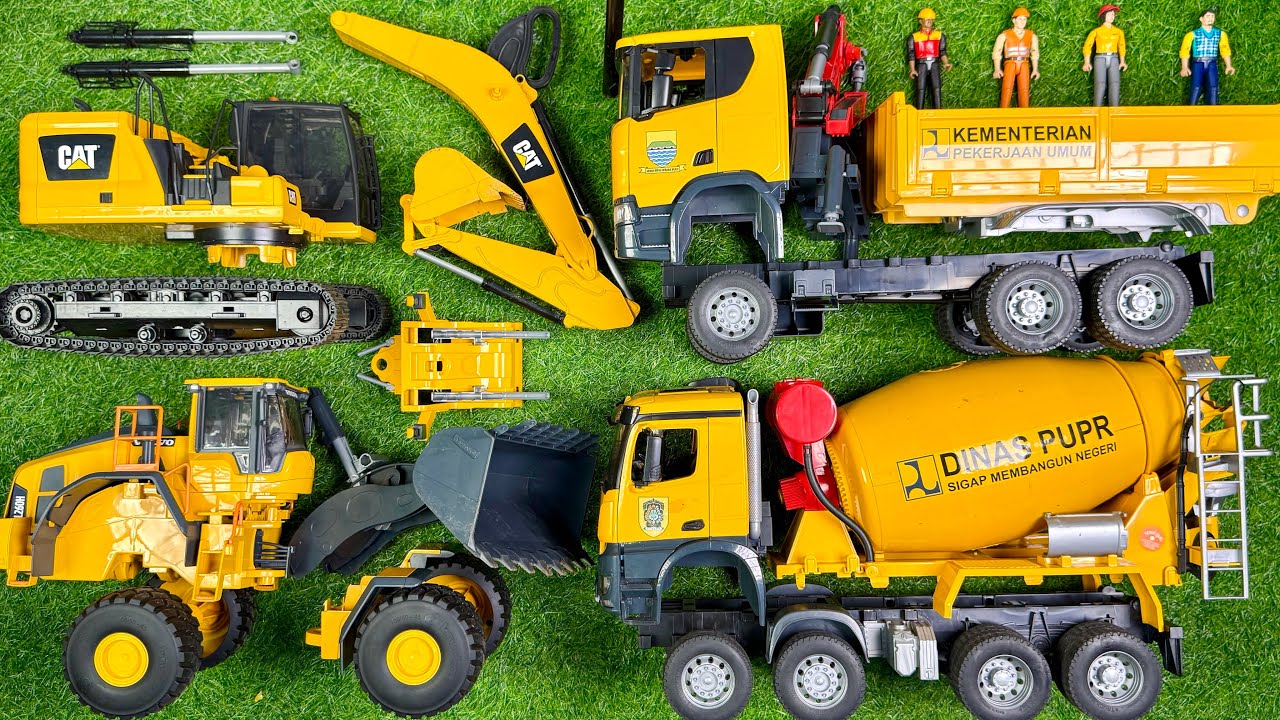 Merakit Mainan Alat Konstruksi | Truk Molen, Truk Pasir, Mobil Beko, Excavator