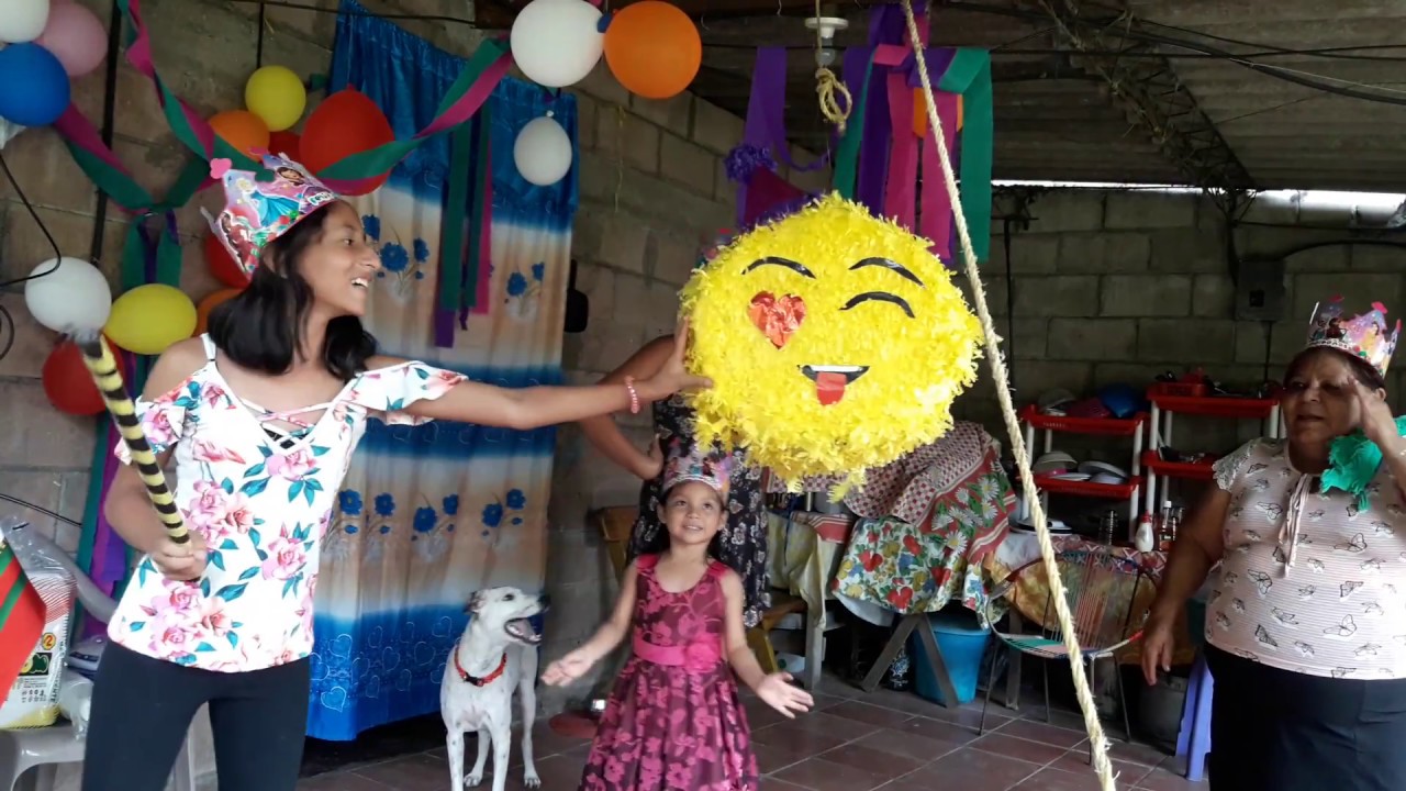 Llego la Hora de Reventar la Piñata feliz cumpleaños mama berta happy  birthday🎈🎈 El salvador 4x4 