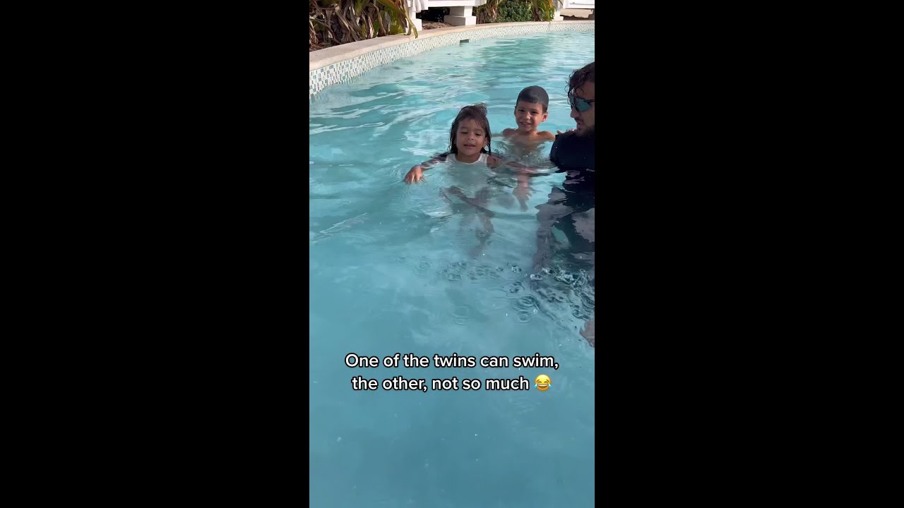 Googles *swim lessons near me* 😂😂😂 