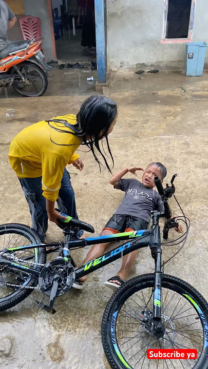 Tuan Faruk jatuh dari sepeda #davidsunairi #wargads #anakdesa #minivlog #comedy
