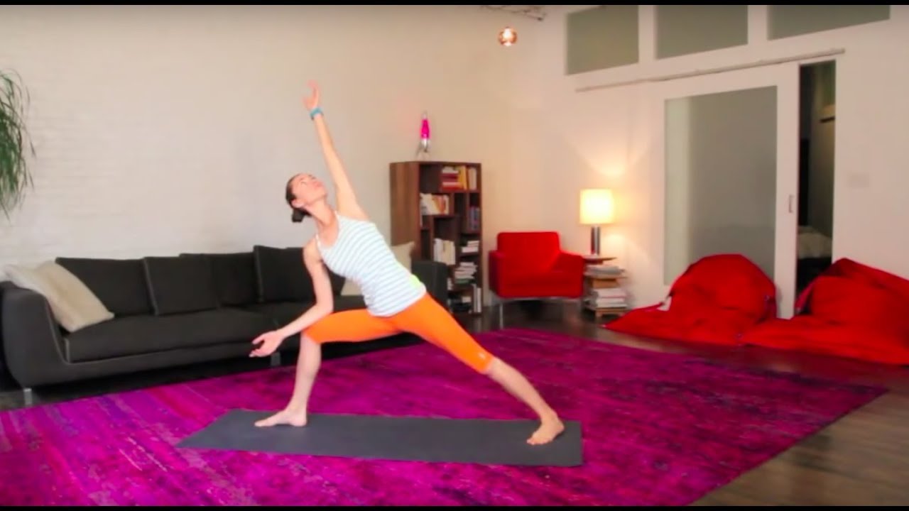 15 Minute Yoga Flow for Strength and Focus