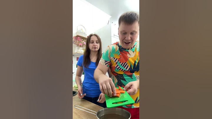 Mom teaches Dad how to cook #shorts by Milli Star