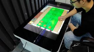 Touch  screen table