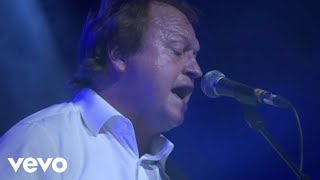 Video thumbnail of "Level 42 - Love Games (Live in Holland 2009)"