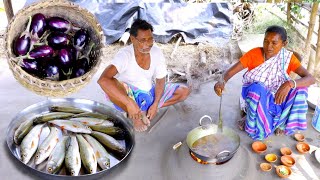 SMALL FISH CURRY with BRINJAL cooking in tribal method by our santali tribe grandma|| fish curry