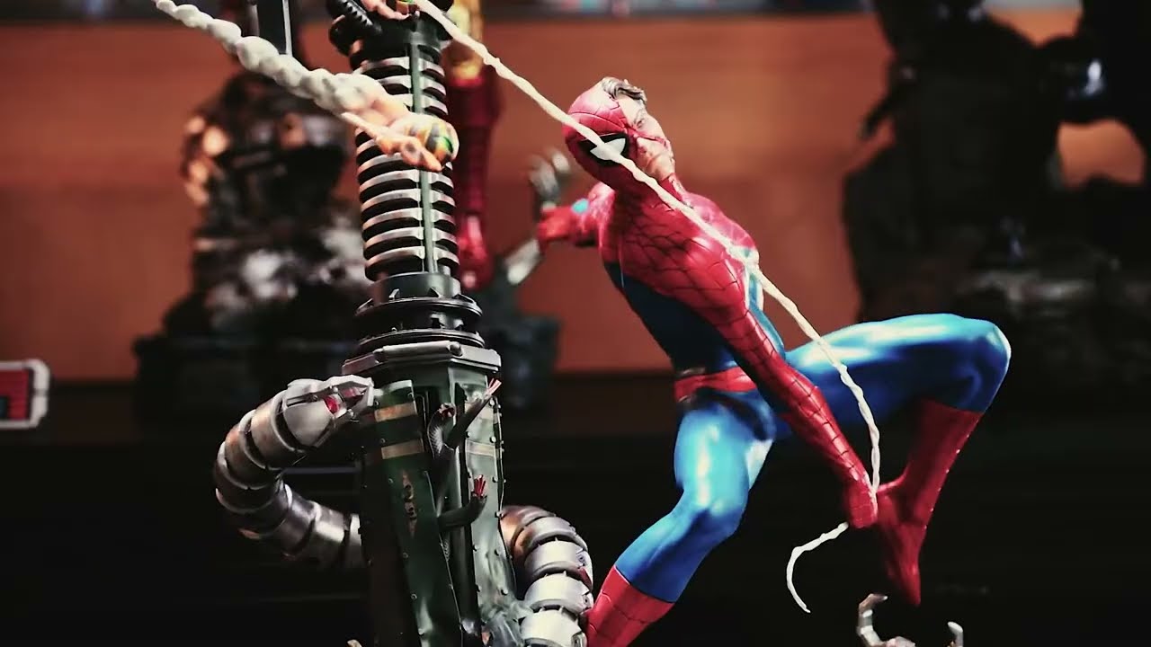 Spider-Man 1:4 Scale Marvel Statue - With Great Power Comes Great Responsibility by XM Studios