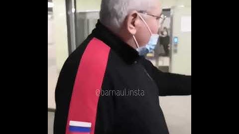 В Барнауле мужчину без qr-кода не пустили в торговый центр