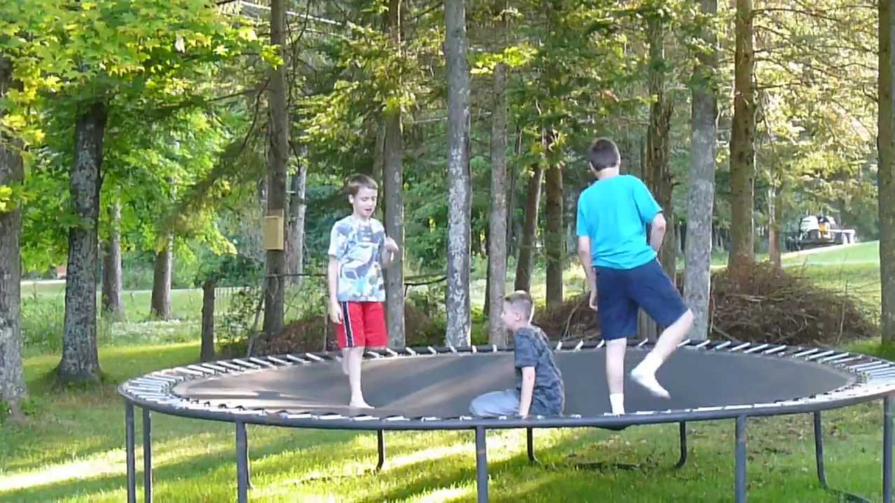 boys on the trampoline - YouTube