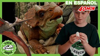 TRex Ranch conociendo a los bebés dinosaurios