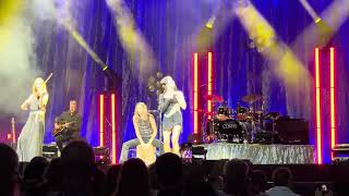 The Corrs - Joy Of Life & Trout In The Bath @ Qudos Bank Arena, Sydney, 29th October 2023