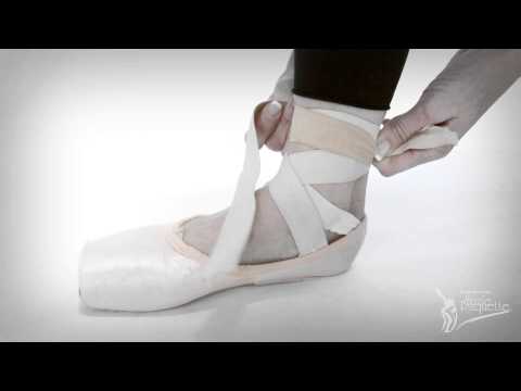 Comment attacher ses pointes de Ballet - How to tie Ballet pointe shoes 
