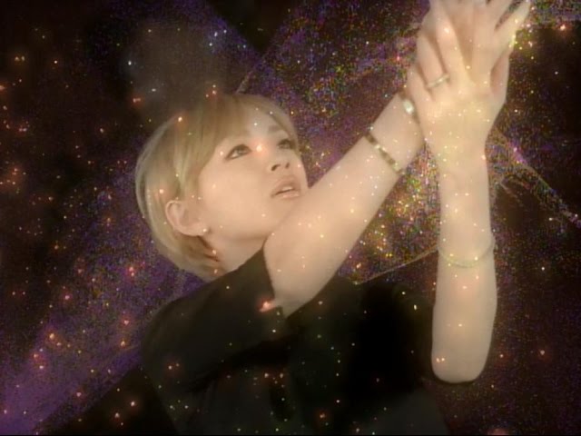 浜崎あゆみ　A BEST 15th Anniversary Edition Ayumi Hamasaki A BEST 15th anniversary edition - YouTube