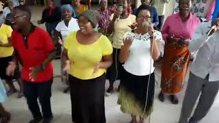 Kitete SDA Kwaya Tabora wakiwa kwenye mazoezi yao ya uzinduz wa DVD yao ya pili iitwayo Haja za moyo