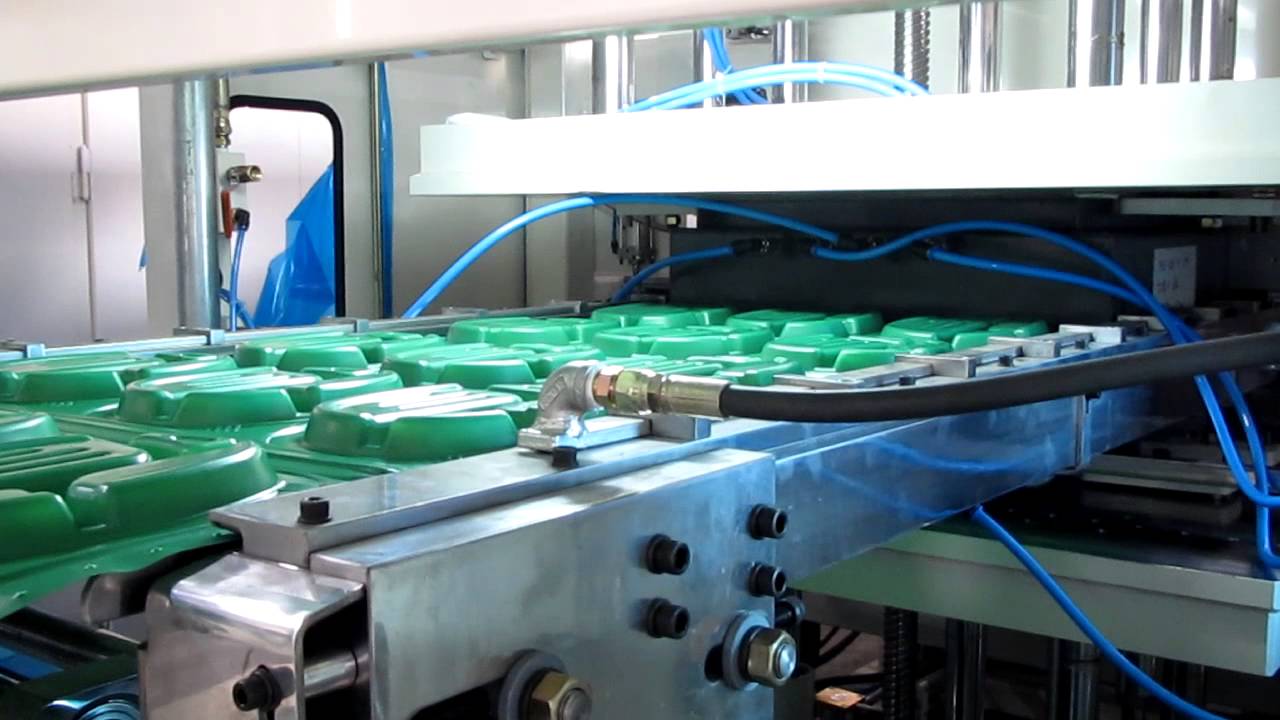 Inline vacuum forming machine YouTube