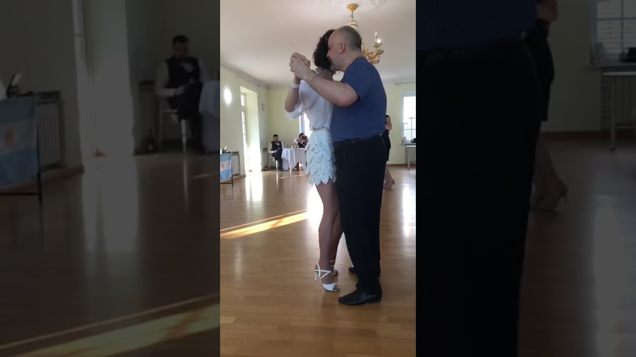 Я танцюю з Уляною Т. на мілонзі Del Alma