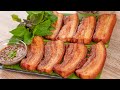 Thịt Heo Chiên da giòn thịt mềm chấm sốt chua cay ngon không cưỡng nổi | Thai fried steaky pork