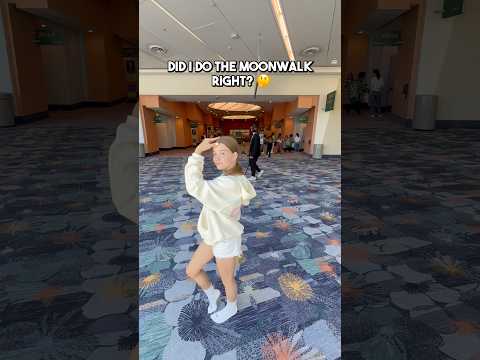 @vidcon moonwalk to @YouTube 💪❤️🤩