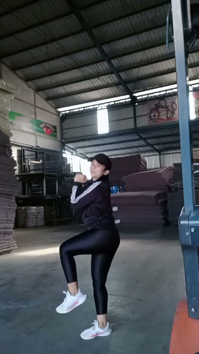 , LIVE SENAM DANCE LEGGING KETAT KILAP HIJAB MAMA MUDA #dance #leggingpolos #lycrashirt