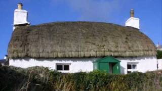 Video thumbnail of "Manx Tradition: Arrane Ghelbee (Dalby Song)"