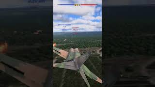 My missiles tracking anything but the enemy #warthunder #warthunderground #warthunderair #gaming