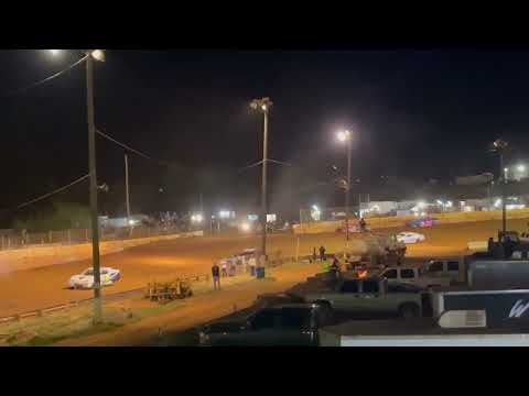 Thunder Bomber main @ Cherokee Speedway 4/6/24