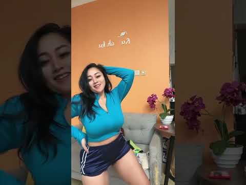 tiktok tante sarah ardhelia