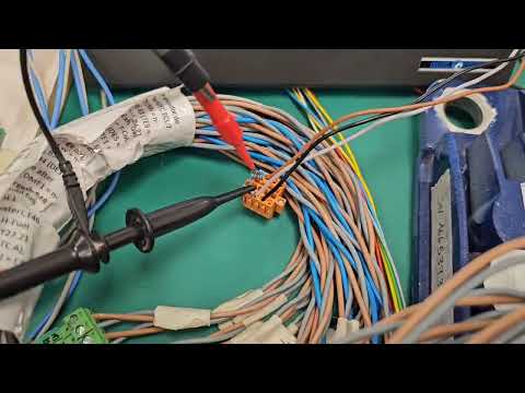 MTU SmartLine simulator with NAVIOP NP eTOP20 NA06 display and Murphy display