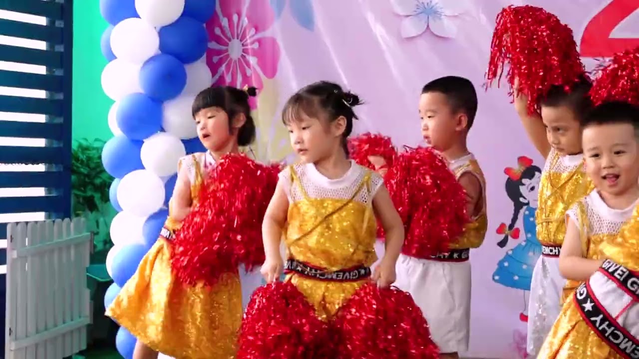 Nhảy Dace littla apple