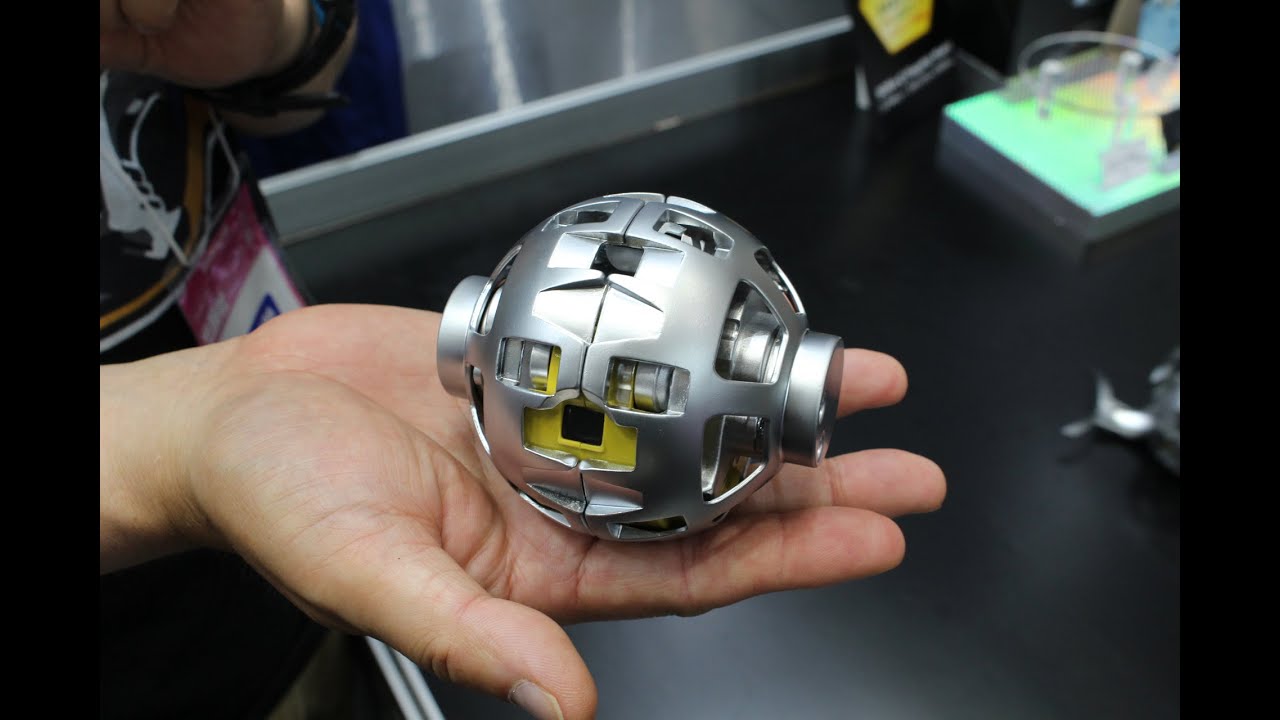 タカラトミー「SORA-Q Flagship Model」変形、走行映像【東京おもちゃ