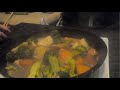 【キャンプ飯】牛肉の赤ワイン煮 の動画、YouTube動画。