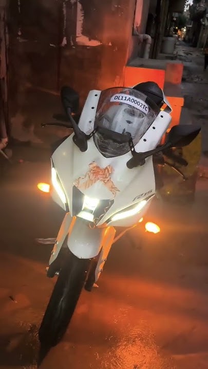 new r15 bike photo
