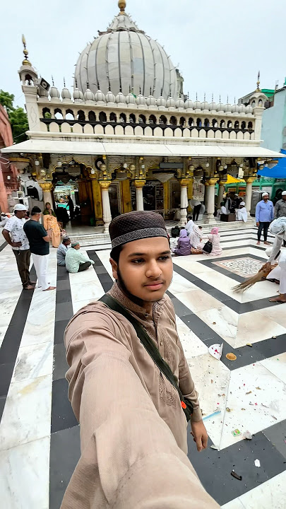 दिल्ली की 700 साल पुरानी दरगाह 😯| Hazrat Nizamuddin Auliya (r.a) | #shorts #islamichistory