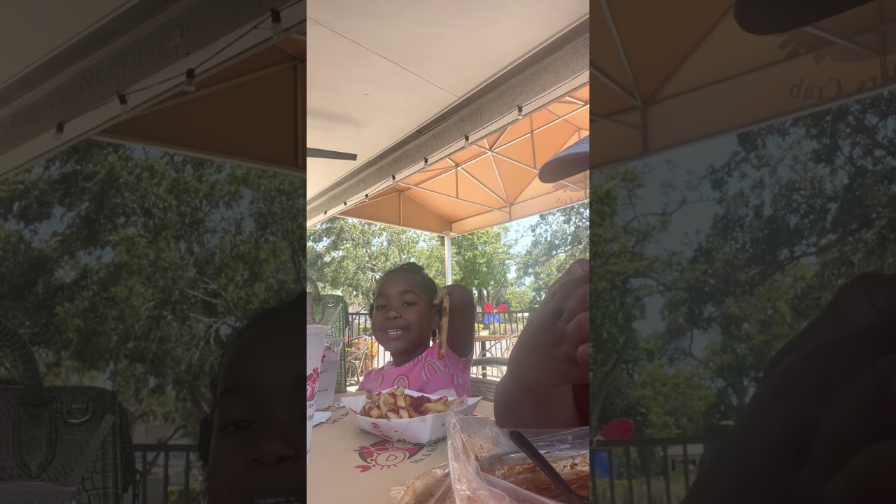 Ryann’s first seafood muckbang