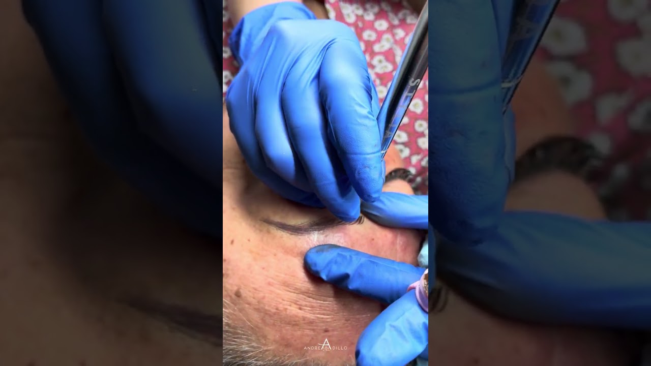 💉 Este 2025 ha sido un año lleno de bendiciones y sesiones de microblading en Andrea Badillo Studio 